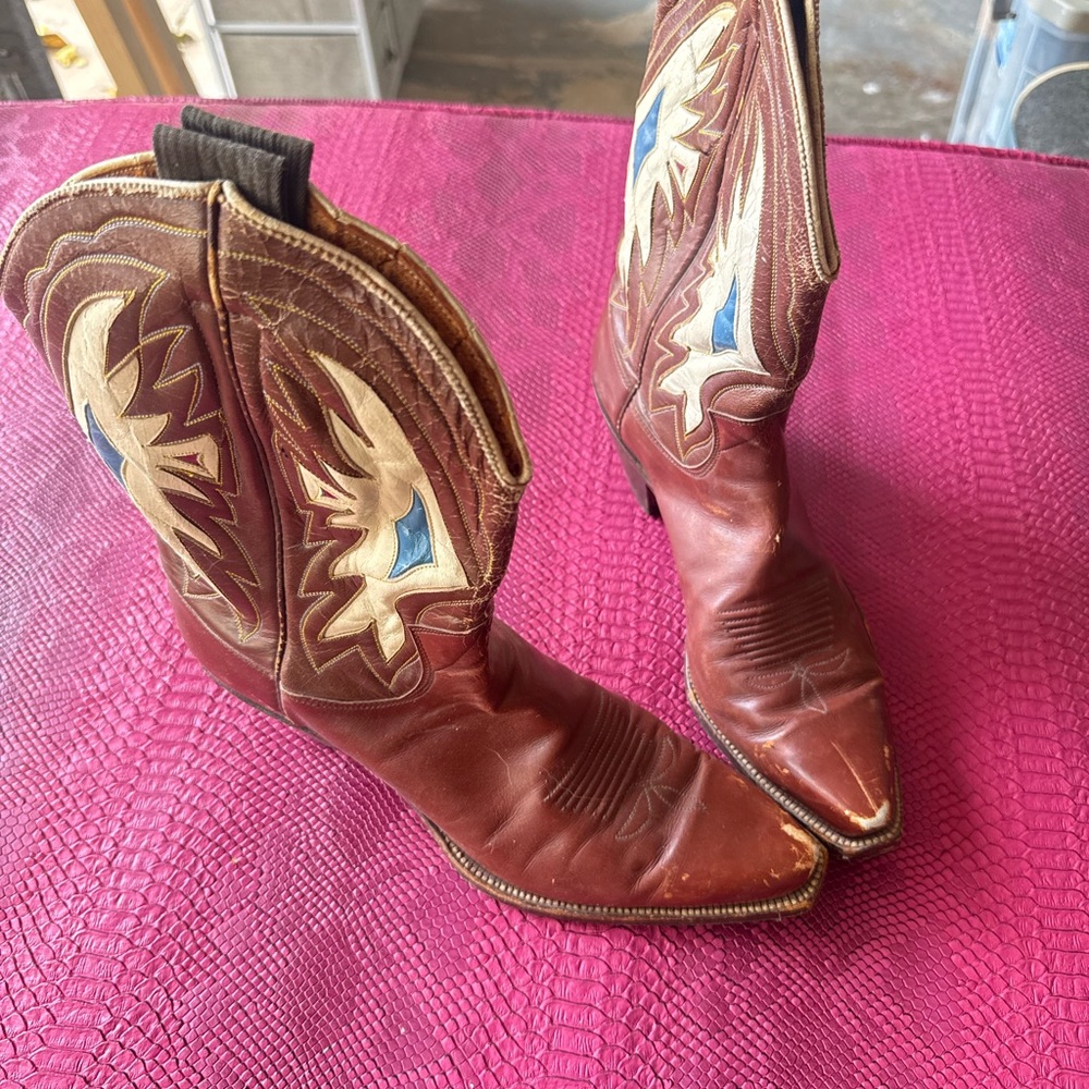 Justin Boots vintage Brown and Blue Heeled  cowboy Boots old